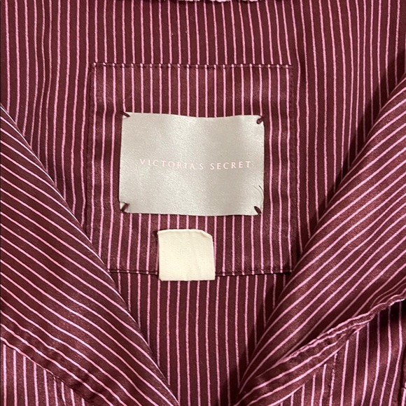 Victoria's Secret Burgundy and Pink Striped Satin Pajamas
Size medium - Picture 5 of 9